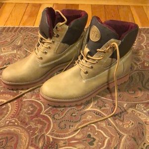Women’s Tommy Hilfiger work boots brand new size 7 1/2 M
